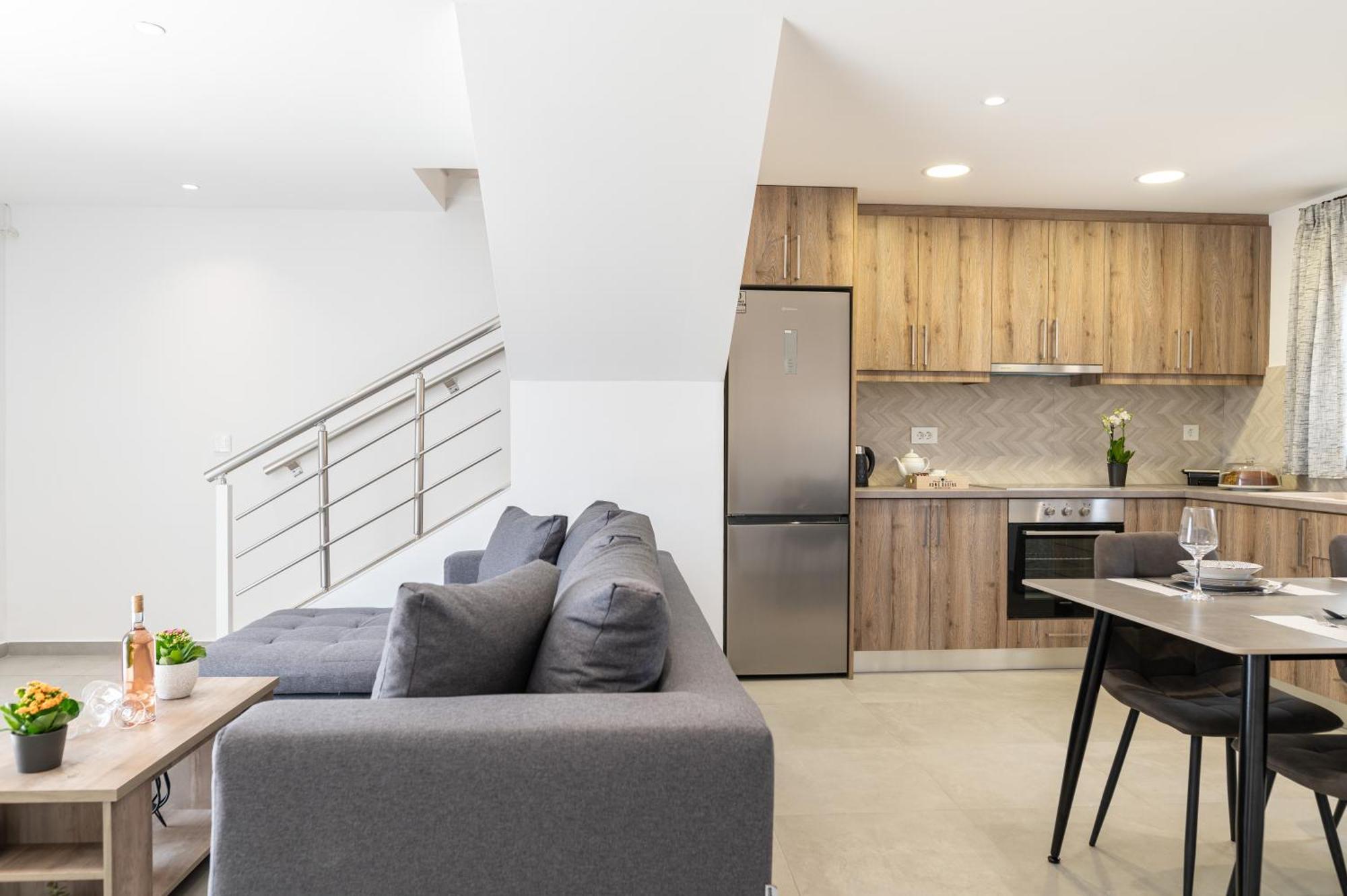 Hilltop Apartment